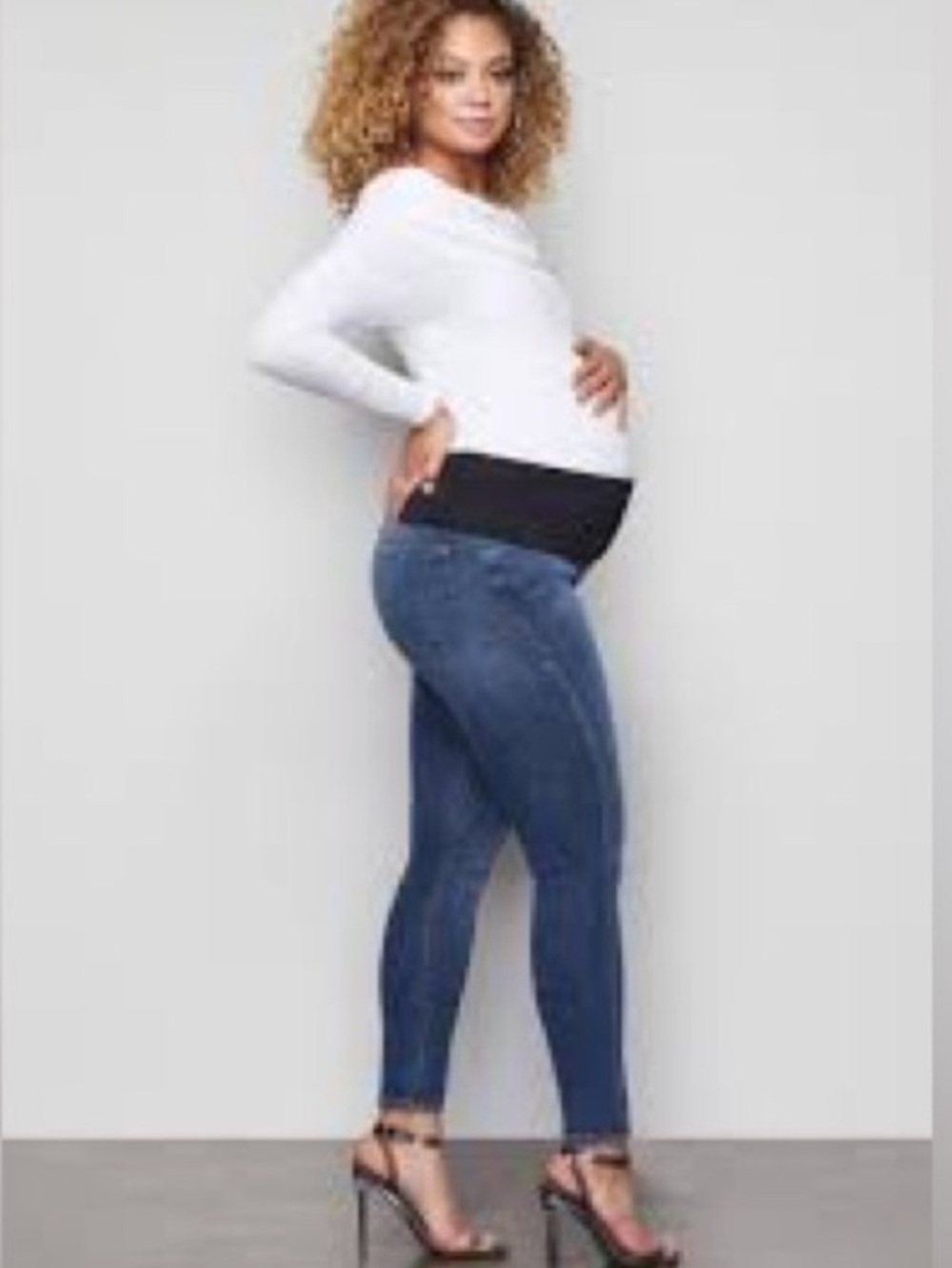 Good American GOOD MAMA FULL BELLY Denim Jeans Size 6/28.